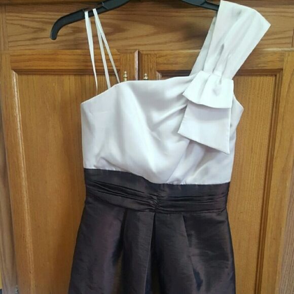 Max and Cleo one shoulder lined cocktail dress - Picture 2 of 4